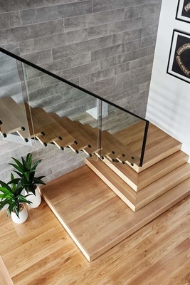 Design moderno de escada flutuante de madeira para edifício comercial para ambientes internos
