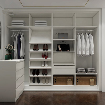 Conjunto de quarto moderno com móveis de madeira e closet, guarda-roupa personalizado de alto brilho