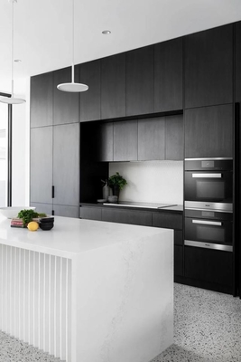 Mobília simples luxuosa da casa, armário de cozinha impermeável do folheado preto