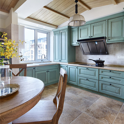 Armário de cozinha modular multicolorido Shaker Door Kitchen Pantry Cupboard da madeira maciça
