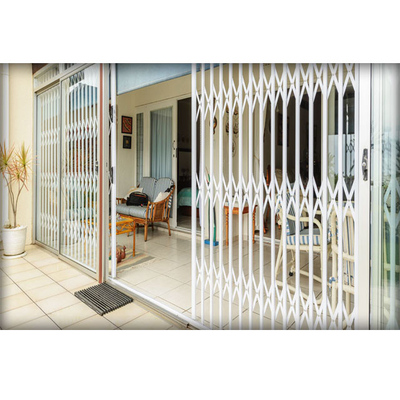 Quadro de alumínio Windows da casa de campo sanfona durável da grade com assaltante Bars