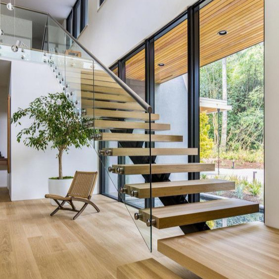 Espaço em forma de L que salvar escadas de flutuação modernas da madeira maciça da escadaria espiral para a casa